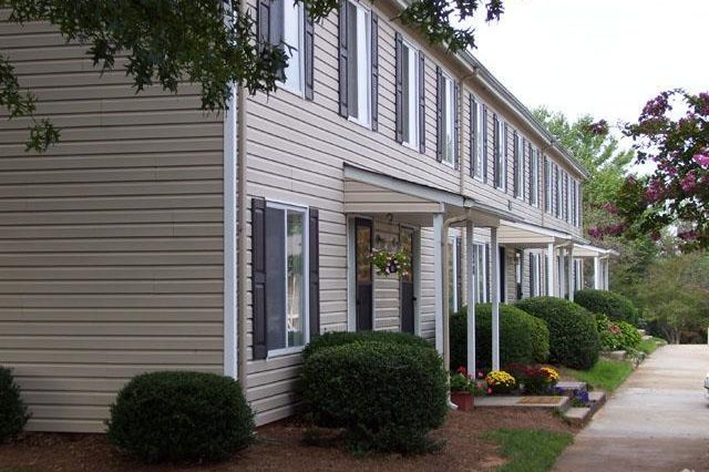 signal-hill-apartments-statesville-nc-primary-photo